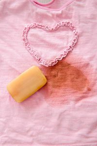 How To Get Grease Stains Out Of Clothes! - Mental Scoop