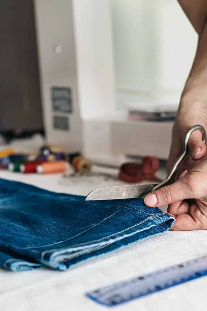 DIY Guide: How to Perfectly Shorten Your Jeans at Home - Mental Scoop