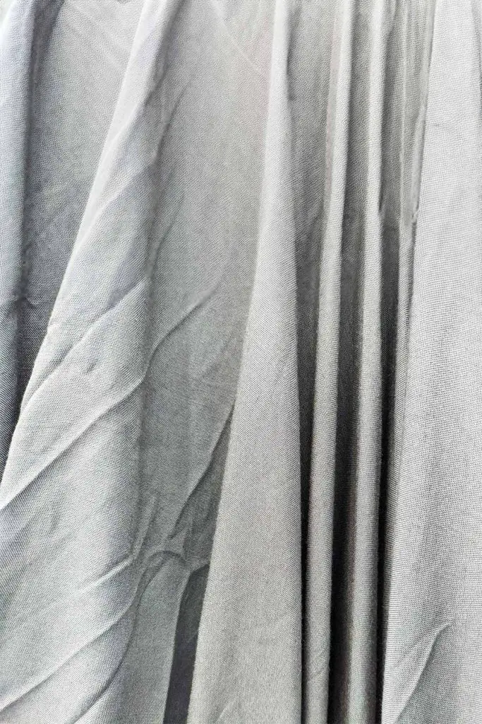 Say Goodbye to Wrinkles Easy Tips for Smoothing Out Creases in Your